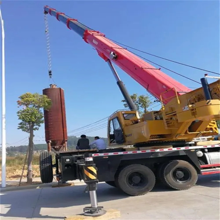 红旗吊车立柱子怎么吊